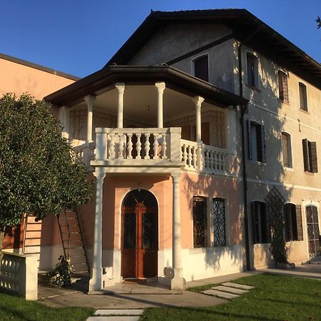 B&B Ernestine Family Home 卡内瓦 外观 照片