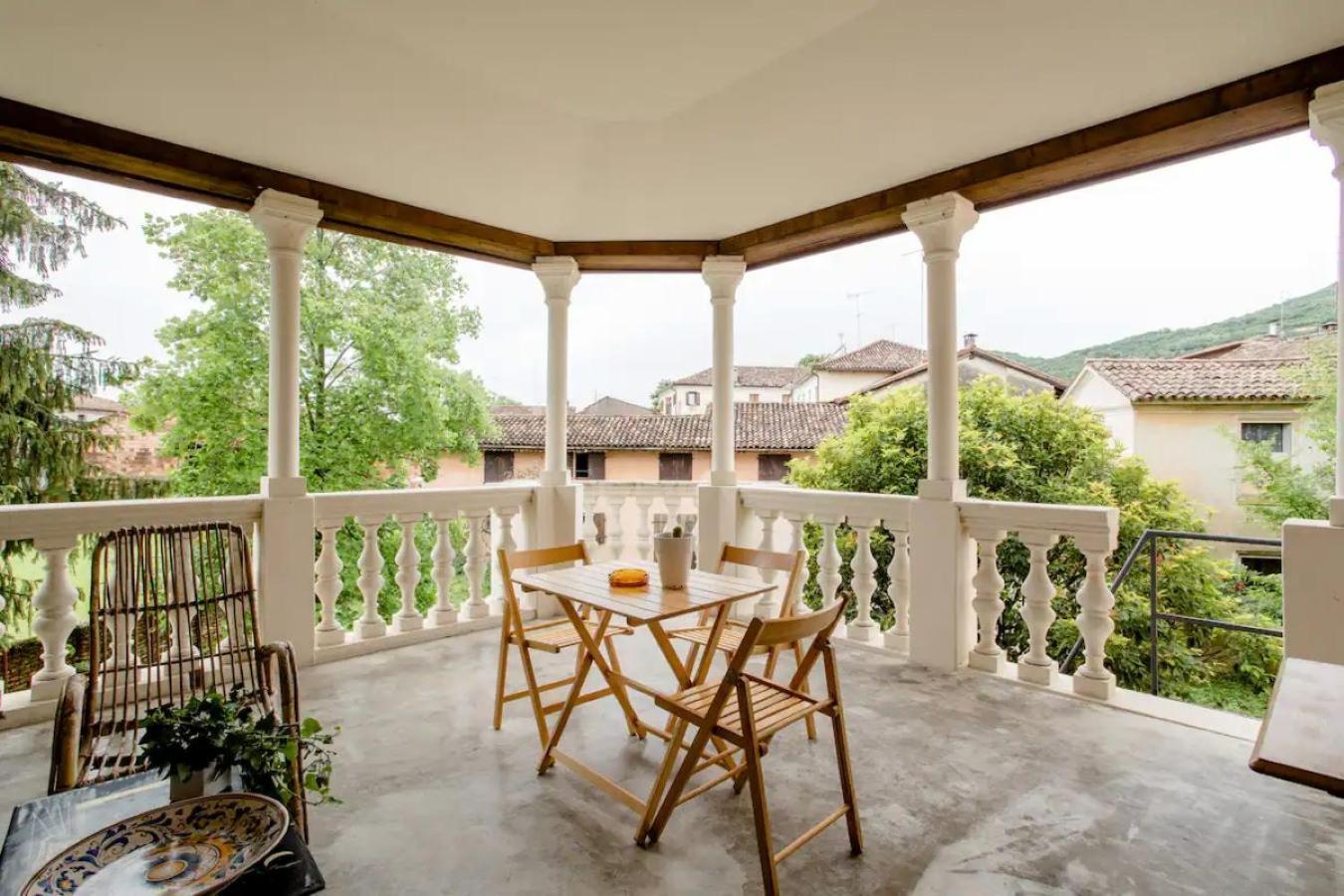 B&B Ernestine Family Home 卡内瓦 外观 照片